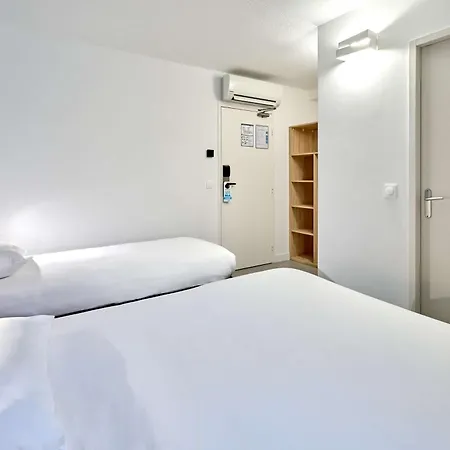 Kyriad Eco - Sud 酒店 纳博讷