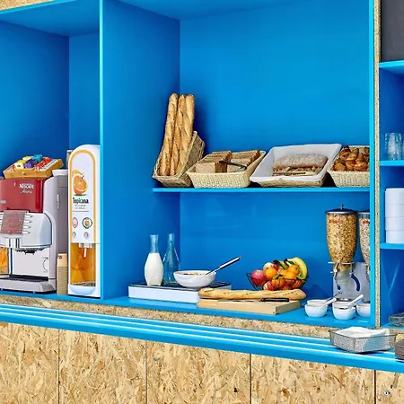 מלון Kyriad Eco - Sud נרבון