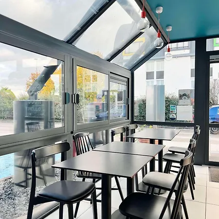 Kyriad Eco - Sud מלון 2*